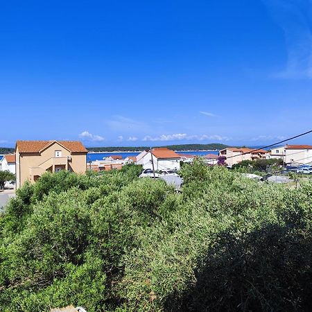 Maslinov Hlad Apartment Barbat na Rabu Ngoại thất bức ảnh